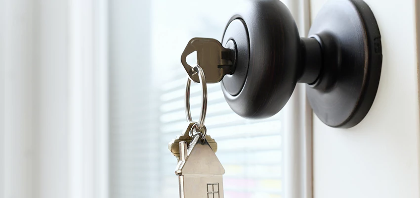 Bifold Door Knob Replacement in Ladera Ranch, California